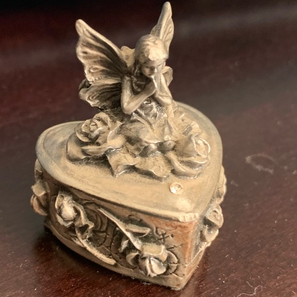 Vintage Y2K Keepsake/Pill Box - Picture 5 of 10